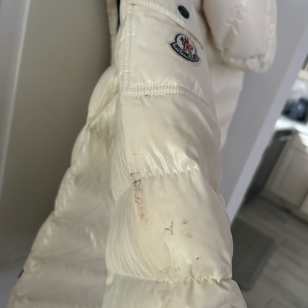 Moncler Off-White Puffer Jacket - Picture 5 of 6